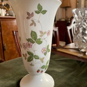 Wedgwood Wild Strawberries Vase